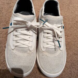 Vessi Weekend Shoes Size M6 W7 White and Teal